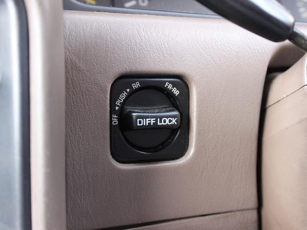 トヨタ ランドクルーザー80 VXリミテッド